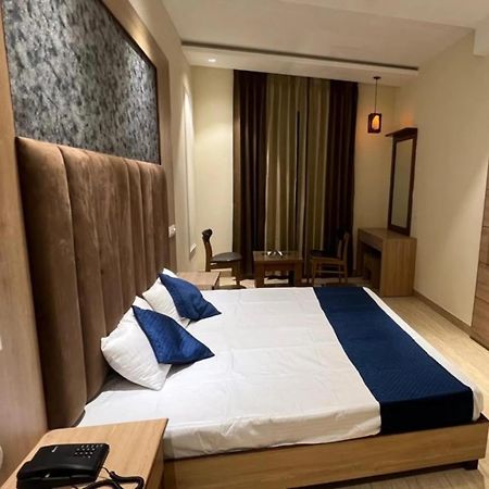 The Hotel Soho Zirakpur Extérieur photo